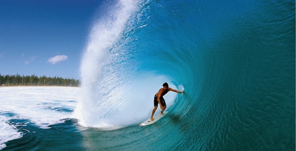Surfing in Bali terraceatkuta.com 1 1140x581 1